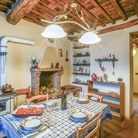 2 Bedroom Pet Friendly Home In Borgo A Mozzano Buitenkant foto