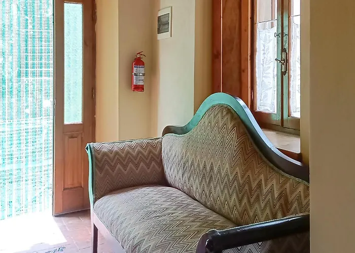 2 Bedroom Pet Friendly Home In Borgo A Mozzano