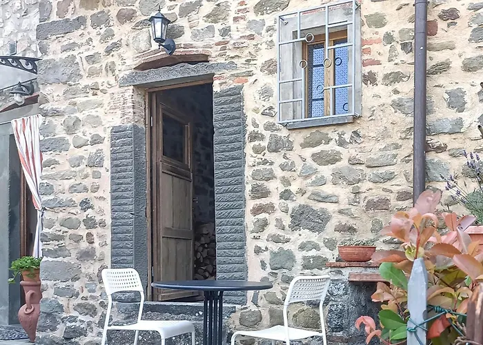 2 Bedroom Pet Friendly Home In Borgo A Mozzano