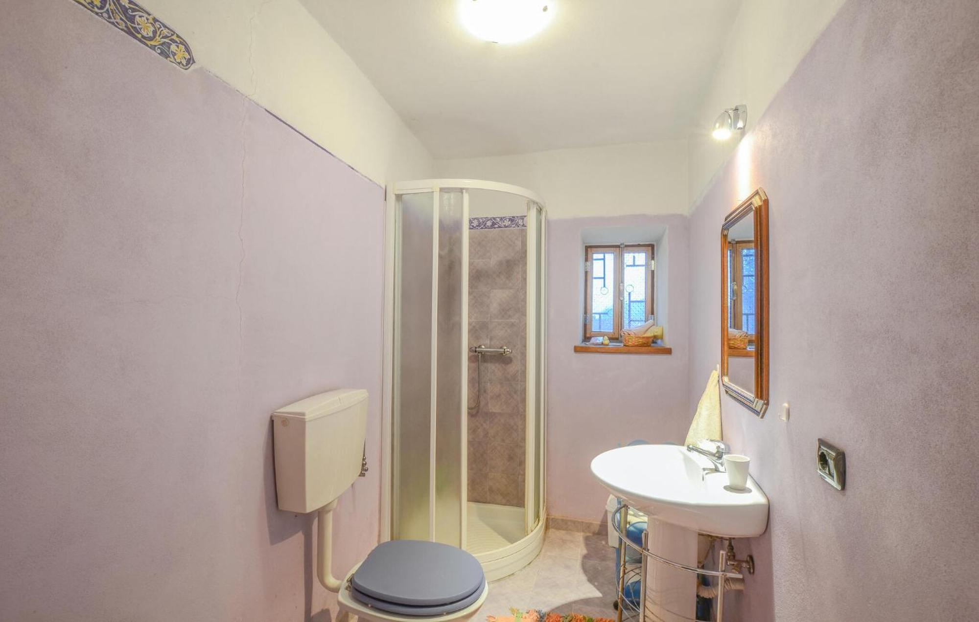 2 Bedroom Pet Friendly In Holiday home *