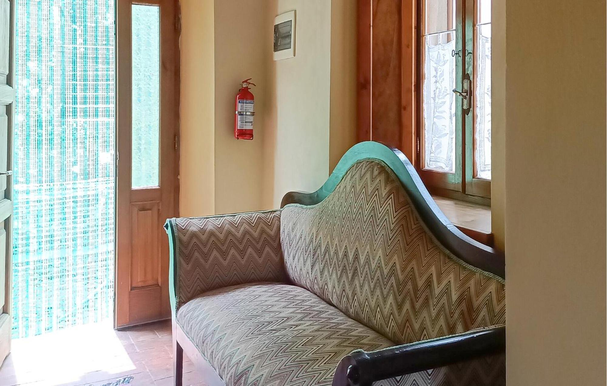Holiday home 2 Bedroom Pet Friendly In